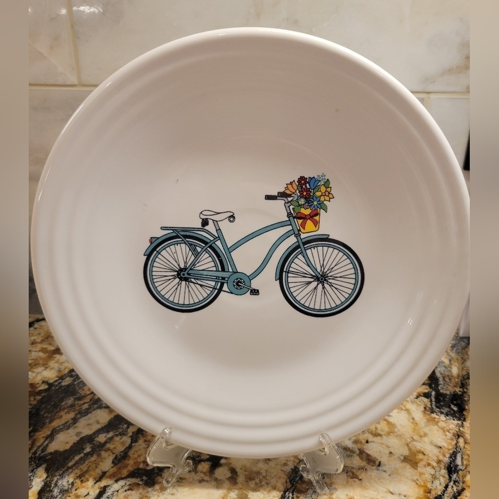 Fiesta Belk Exclusive Vintage Bicycle 9" Luncheon Plate, White